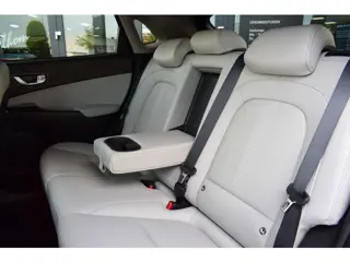 Foto 20 van Hyundai KONA EV Business 64 kWh | Stoelverwarming | Head-up Display | Navigatie | Adaptieve Cruise C