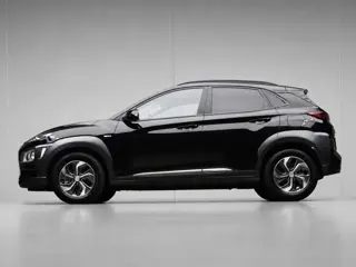 Hyundai Kona 1.6 GDI HEV Fashion Sport (APPLE CARPLAY,HEAD-UP DISPLAY,NAVI,CAMERA,PDC,CRUISE,GETINT,
