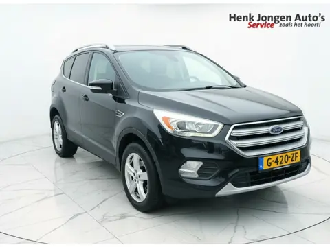 Ford Kuga 1.5 Titanium Styling Pack + panorama-dak “Sinds 1970 | 5.000+ reviews | Score 9,5 | Servic