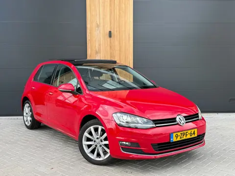 Volkswagen Golf 1.6 TDI Highline (bj 2015) DSG/PANO/XENON/LED/ALCANTARA