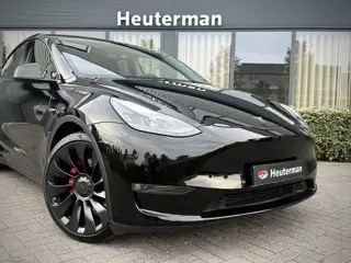 Foto 12 van Tesla Model Y Performance AWD/Pano/Autopilot