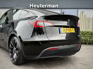 Foto 11 van Tesla Model Y Performance AWD/Pano/Autopilot