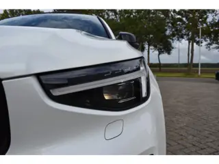 Foto 20 van Volvo XC40 B4 Plus Dark | ACC | Trekhaak | Schuif/kanteldak | Stoel + Stuur verwarmd | BLIS | Nubuck