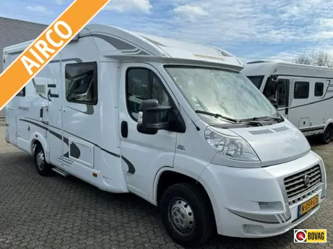 Weinsberg CaraLoft 650 MFH AIRCO + LUCHTVERING