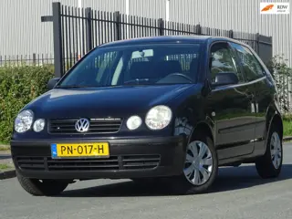Volkswagen Polo 1.4-16V Sportline AUTOMAAT CARPLAY/AIRCO/APK