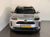 Foto 27 van Toyota Yaris Cross 1.5 Hybrid 115 First Edition + Winterpack | Stoel / Stuur en voorruitverwarming |