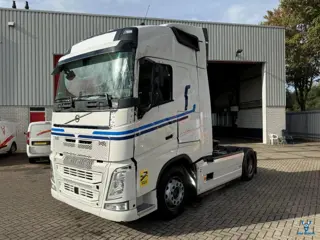 Volvo FH4-500 / ENGINE RUNNING / VEB+/ !!ONLY:656101 KM!! / I-PARKCOOL / HYDRAULICS / LWDS / FRIDGE 