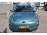 Foto 27 van Hyundai KONA EV Comfort 64 kWh SOH 100% Nederlandse auto/Apple carplay/Adaptieve cruise control/Acht