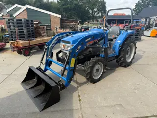 Iseki Geas 253 met voorlader