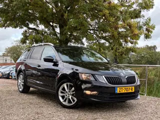 Skoda Octavia Combi 1.0 TSI Greentech Clever Edition | Automaat + Half/Leder + Cruise Nu € 9.975,-!!