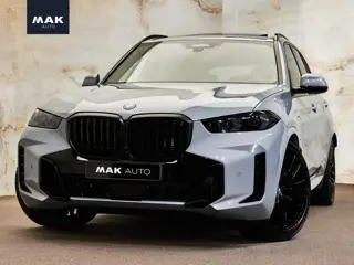 BMW X5 xDrive50e M Sport Pro , M Stoelen, Sky Lounge Pano, 4-wielbest., luchtv., CraftedClarity, B&W