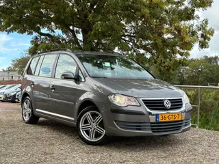 Volkswagen Touran 1.6 Optive | Airco + Cruise Nu € 3.975,-!!!