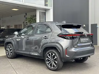 Foto 16 van Toyota Yaris Cross Dynamic + Comfort pakket | Parkeersensoren voor + achter | Stoelverwarming voor |