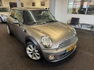 Foto 20 van MINI Cooper 1.6 One *NAP*Airco*Velgen*NAVI (bj 2012)