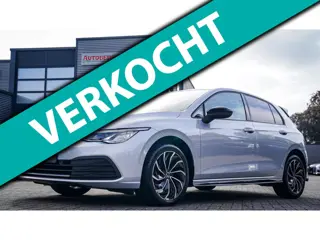 Volkswagen Golf 1.5 TSI Sport | R-line Difuser | Sport uitlaat met kleppensysteem | Navigatie | Lane