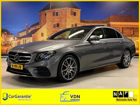 Mercedes-Benz E-klasse 200 AMG Sport Panoramadak Full Options