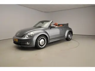 Volkswagen Beetle Cabriolet 1.2 TSI Design | 17" | Stoelverwarming | Parkeersensoren