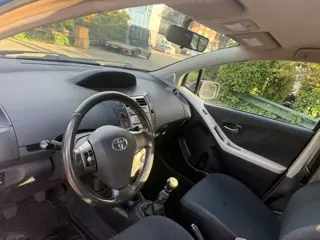 Foto 12 van Toyota Yaris 1.3 VVTi Aspiration