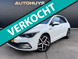 Volkswagen Golf 1.5 eTSI Style - Pano IQ light Massage Memory Carplay ACC
