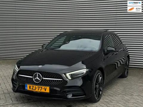Mercedes-Benz A-klasse 250 e Premium l Pano l Sfeer l Memory