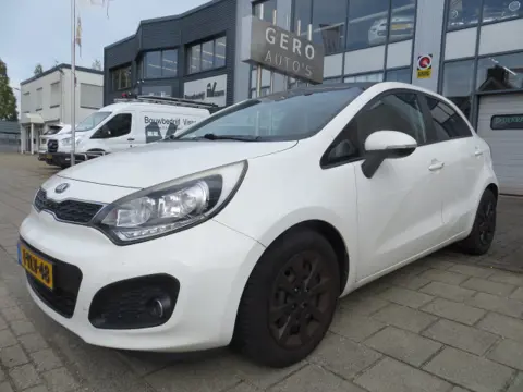 Kia Rio 1.2 CVVT Super Pack lichte schade 2 portieren !