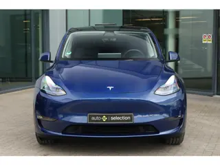 Foto 17 van Tesla Model Y Long Range AWD 75 kWh / Trekhaak / Pano / Adaptive cruise