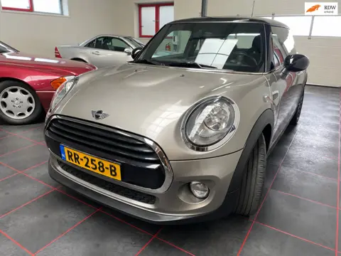 Mini 3-Deurs 1.5 Cooper Business