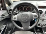 Foto 30 van Opel Corsa 1.4-16V Edition Limited 5 deurs airco