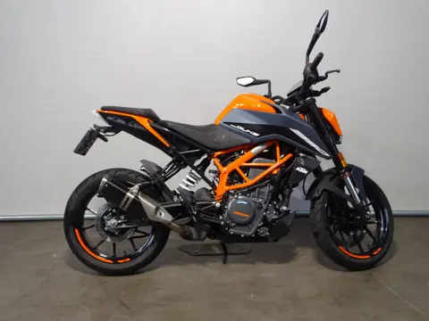KTM 390 DUKE ABS (bj 2023)