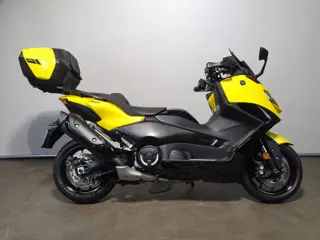Yamaha T-MAX 560 (bj 2022)