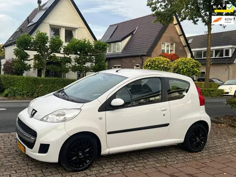 Peugeot 107 1.0-12V XS NL-AUTO-NAP.