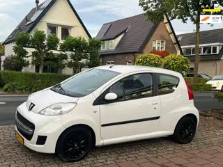 Peugeot 107 1.0-12V XS NL-AUTO-NAP.