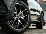 Foto 28 van Mercedes-Benz GLC 300e 4MATIC Premium AMG PANO 20 INCH CAMERA MEMORY STOELEN TREEPLANKEN NIGHT PAKKE
