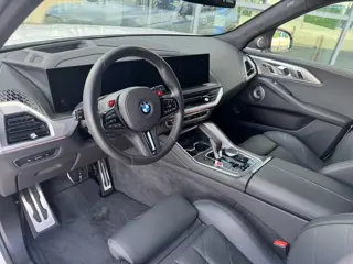 Foto 17 van BMW XM PHEV 30 kWh M-Sport V8 653pk Driving Assist / Bowers Wilkins Audio / 23inc /Massage Stoelen