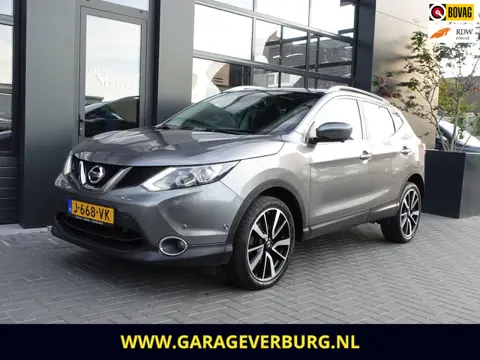 Nissan Qashqai 1.6 Tekna (Navi,Camera360,Cruise,PDC,LEER,Panoramadak,Stoelverwarming,Trekhaak)