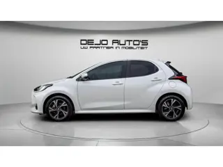 Foto 14 van Toyota Yaris 1.5 Hybrid 115 DYNAMIC NAVI-CARPLAY CAMERA STOEL+STUUR VERWARMD LM VELGEN