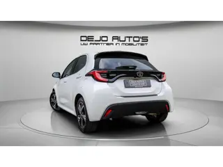 Foto 16 van Toyota Yaris 1.5 Hybrid 115 DYNAMIC NAVI-CARPLAY CAMERA STOEL+STUUR VERWARMD LM VELGEN
