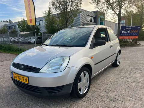 Ford Fiesta 1.25-16V Centennial - Airco - Nieuwe Apk
