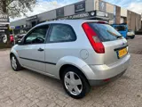 Foto 30 van Ford Fiesta 1.25-16V Centennial - Airco - Nieuwe Apk