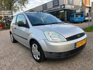 Foto 13 van Ford Fiesta 1.25-16V Centennial - Airco - Nieuwe Apk