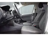 Foto 25 van Volkswagen Golf 1.0 TSi Automaat Comfortline ECC | Carplay | Full Map Navi | Adap. Cruise | 17 Inch