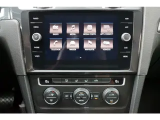 Foto 13 van Volkswagen Golf 1.0 TSi Automaat Comfortline ECC | Carplay | Full Map Navi | Adap. Cruise | 17 Inch