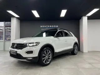 Volkswagen T-Roc 1.5 TSI | ACC | Camera | Pano | Virtual