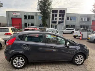 Foto 17 van Ford Fiesta 1.25 Trend, Airco, Apk 05/2027, Onderhoudshistorie