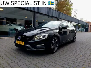 Volvo V60 1.5 T3 R-Design Navigatie telefoon Trekhaak Stoelverwarming Regensensor PDC Clima Electris