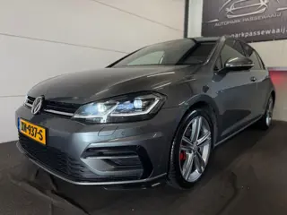 Foto 13 van Volkswagen Golf 1.5 TSI 3x R-Line Pano, ACC, Virtual Cockpit, Apple Carplay, Stoelverwarming, Achter