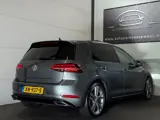 Foto 26 van Volkswagen Golf 1.5 TSI 3x R-Line Pano, ACC, Virtual Cockpit, Apple Carplay, Stoelverwarming, Achter