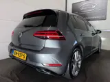 Foto 28 van Volkswagen Golf 1.5 TSI 3x R-Line Pano, ACC, Virtual Cockpit, Apple Carplay, Stoelverwarming, Achter
