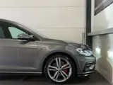 Foto 30 van Volkswagen Golf 1.5 TSI 3x R-Line Pano, ACC, Virtual Cockpit, Apple Carplay, Stoelverwarming, Achter