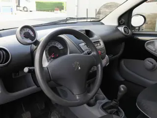 Foto 16 van Peugeot 107 1.0-12V XS 5-Deurs | Elek Ramen | Airco | Zuinig! | Origineel NL
